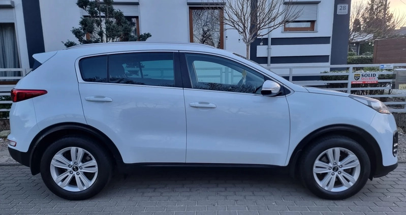 Kia Sportage cena 76999 przebieg: 126000, rok produkcji 2018 z Stryków małe 436